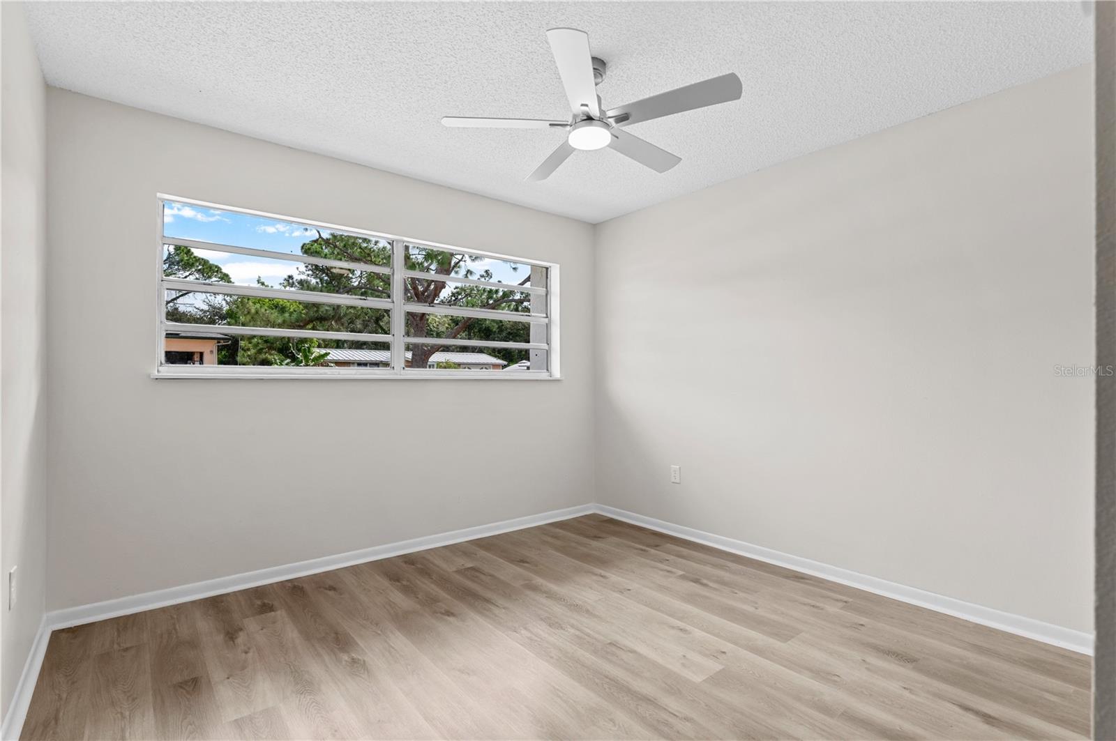 Image 22 of 24 For 1097 Willis Avenue