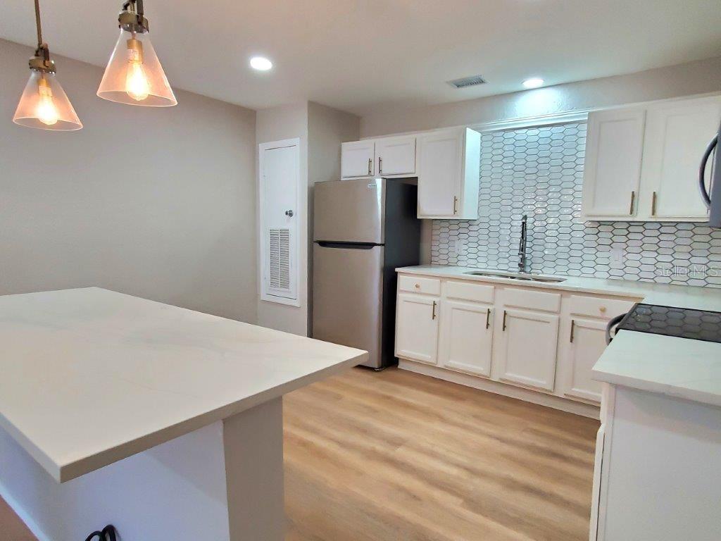 Image 16 of 24 For 4390 Jackson Street J-a