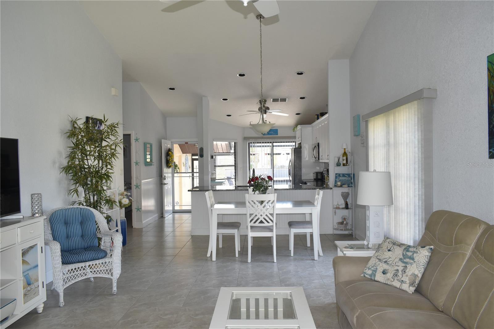 Image 10 of 40 For 3920 Bal Harbor Boulevard B1