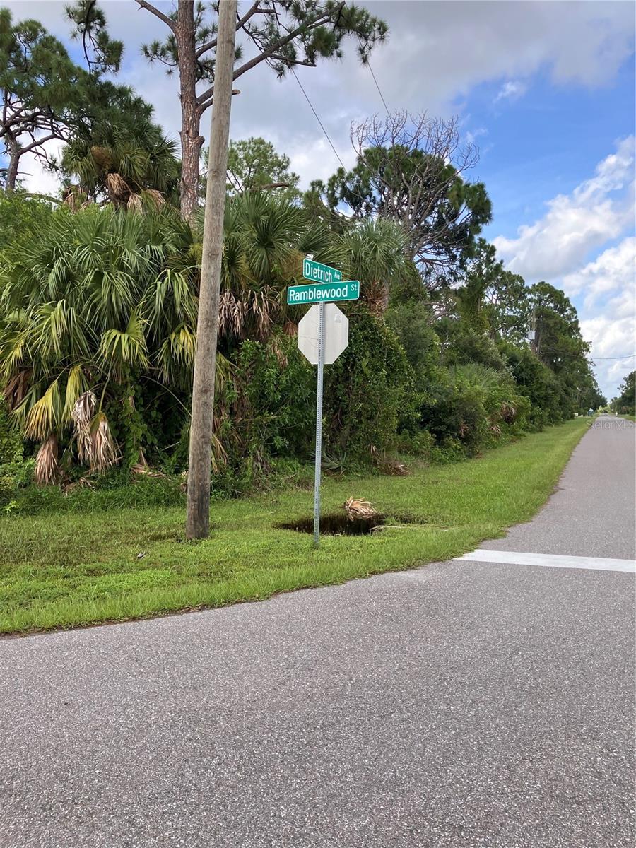 Image 5 of 10 For 12194 Dietrich Avenue