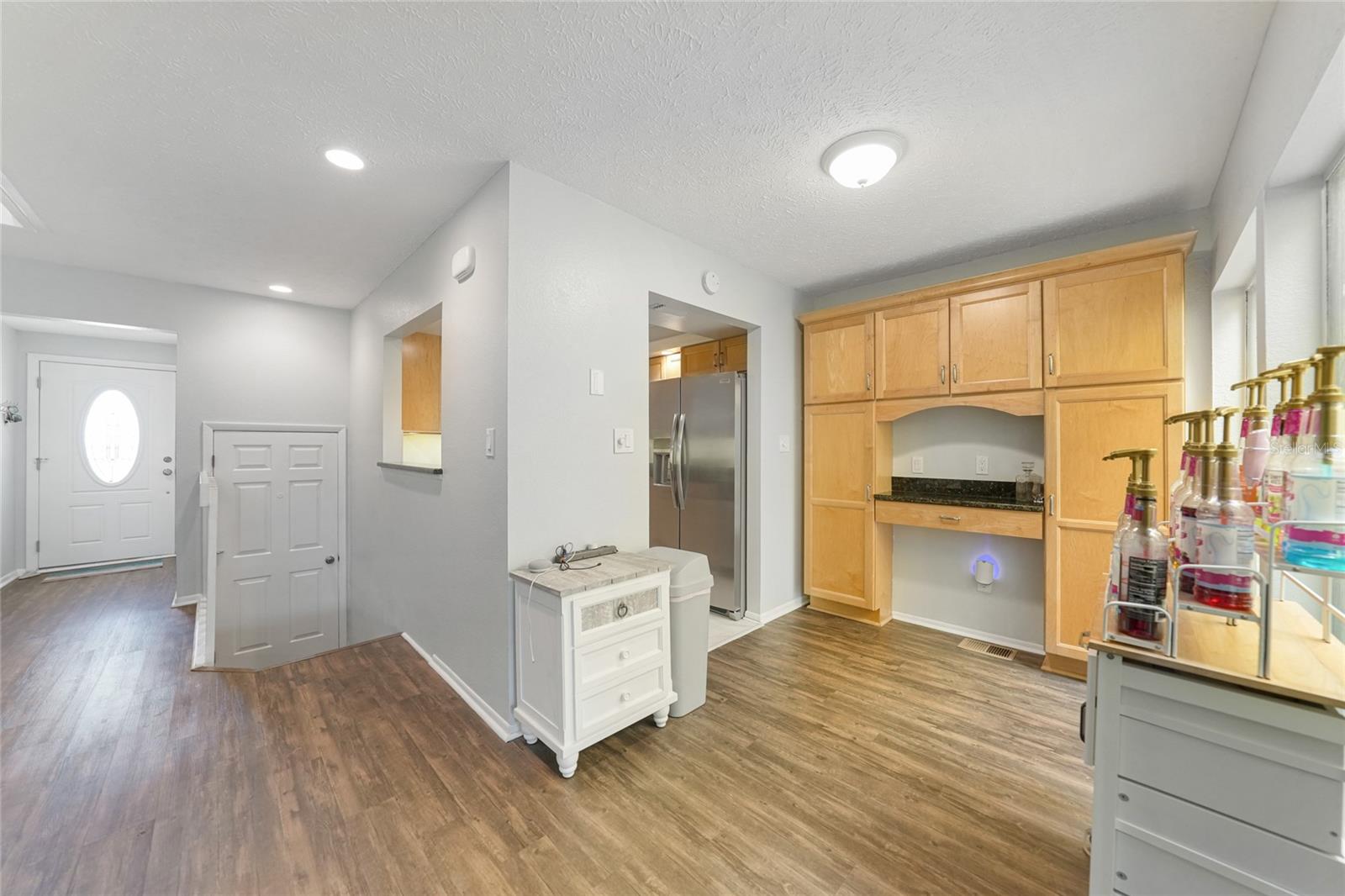 Image 6 of 37 For 25188 Marion Avenue 1033