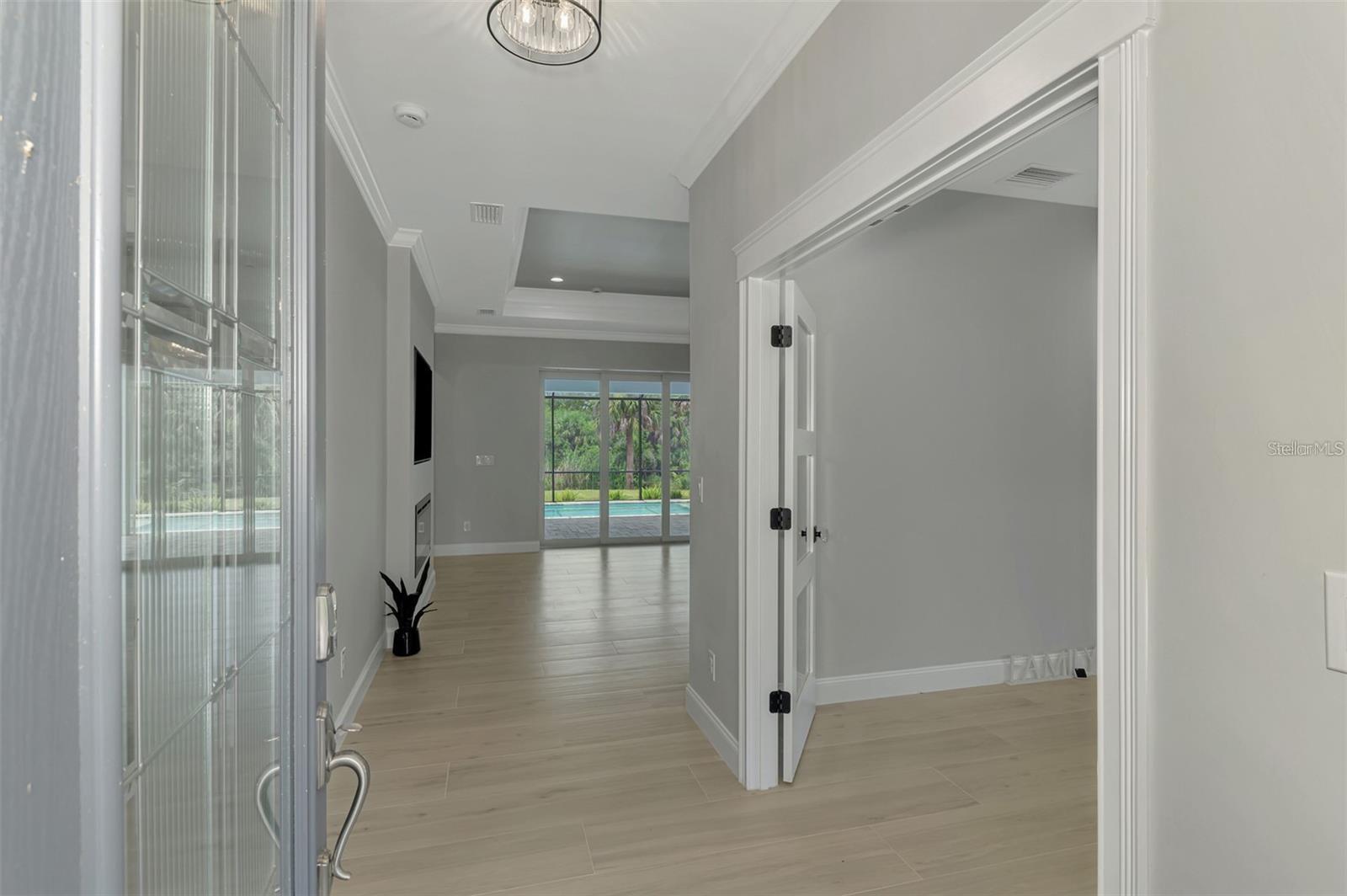 Image 6 of 46 For 2129 Lorraine Drive