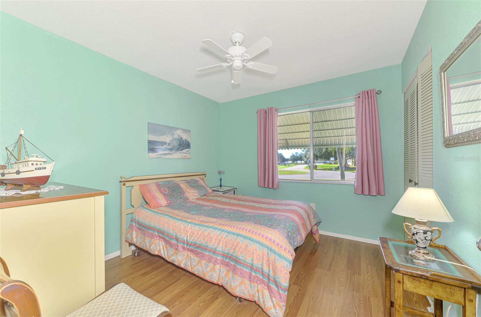 Image 31 of 65 For 6916 Roslyn Court