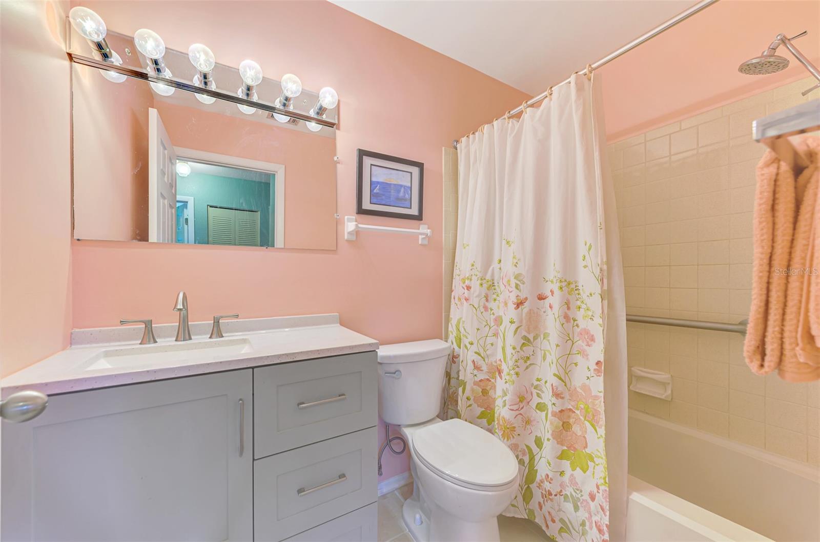 Image 32 of 65 For 6916 Roslyn Court