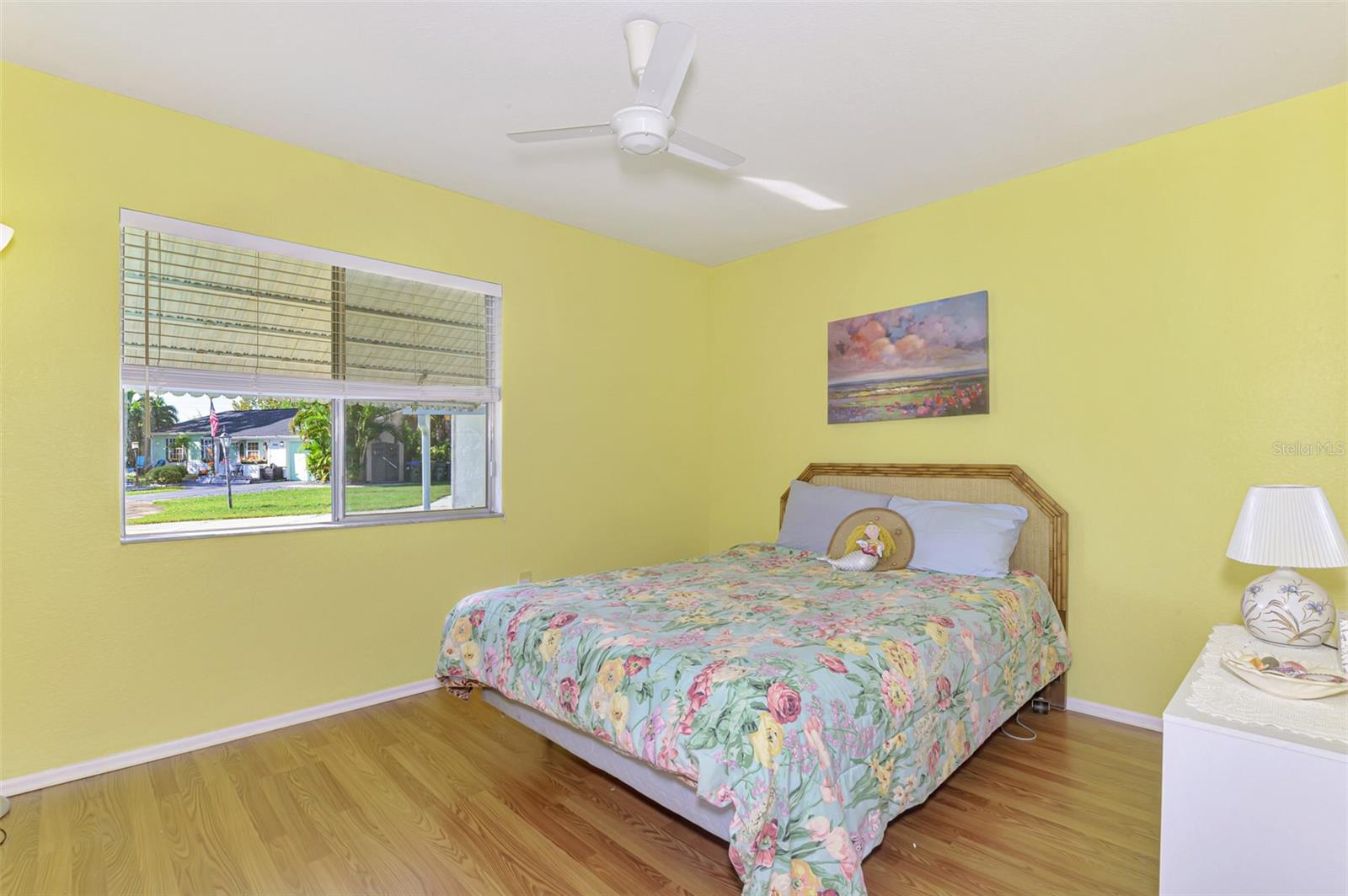 Image 33 of 65 For 6916 Roslyn Court