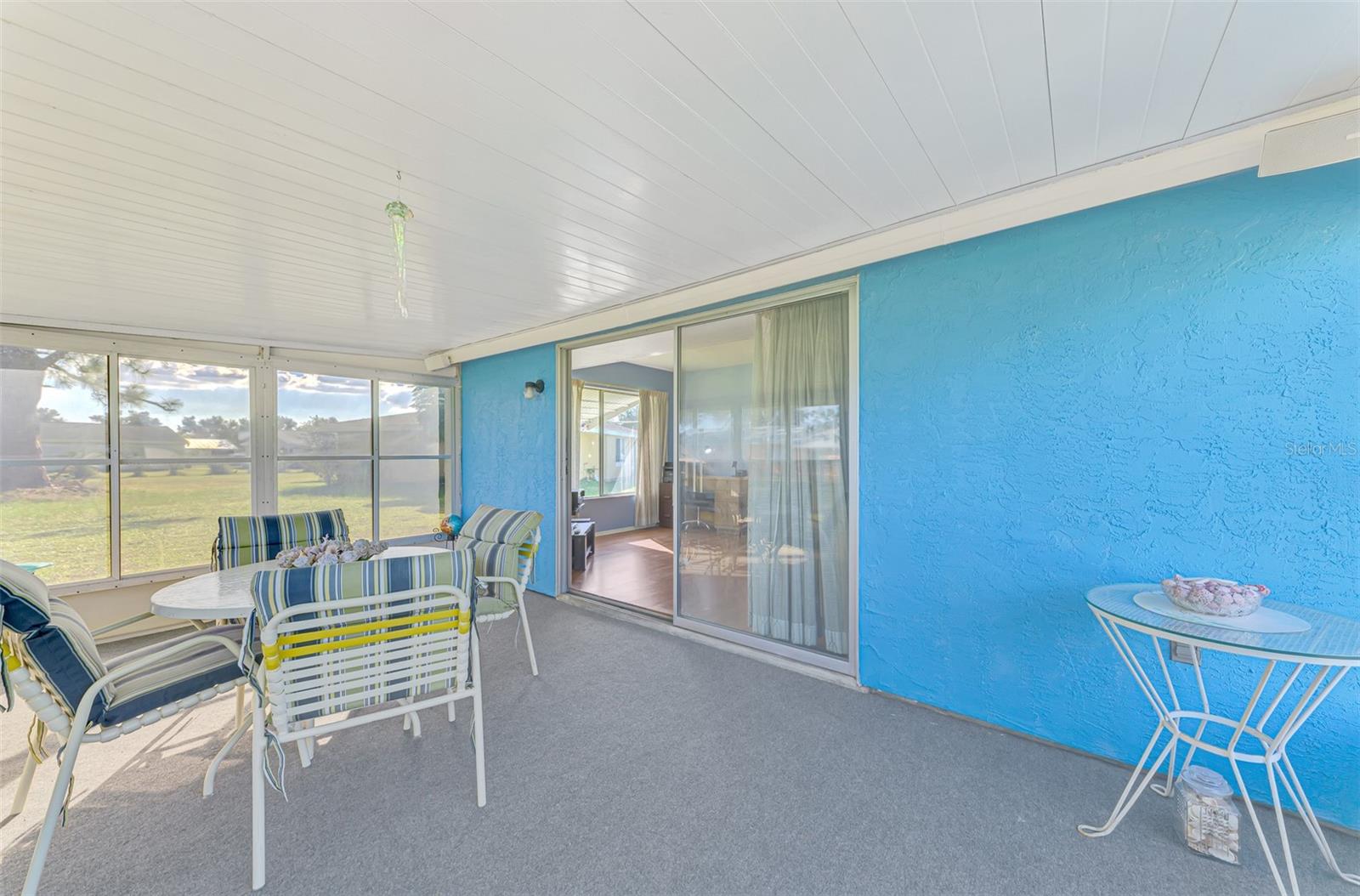 Image 38 of 65 For 6916 Roslyn Court