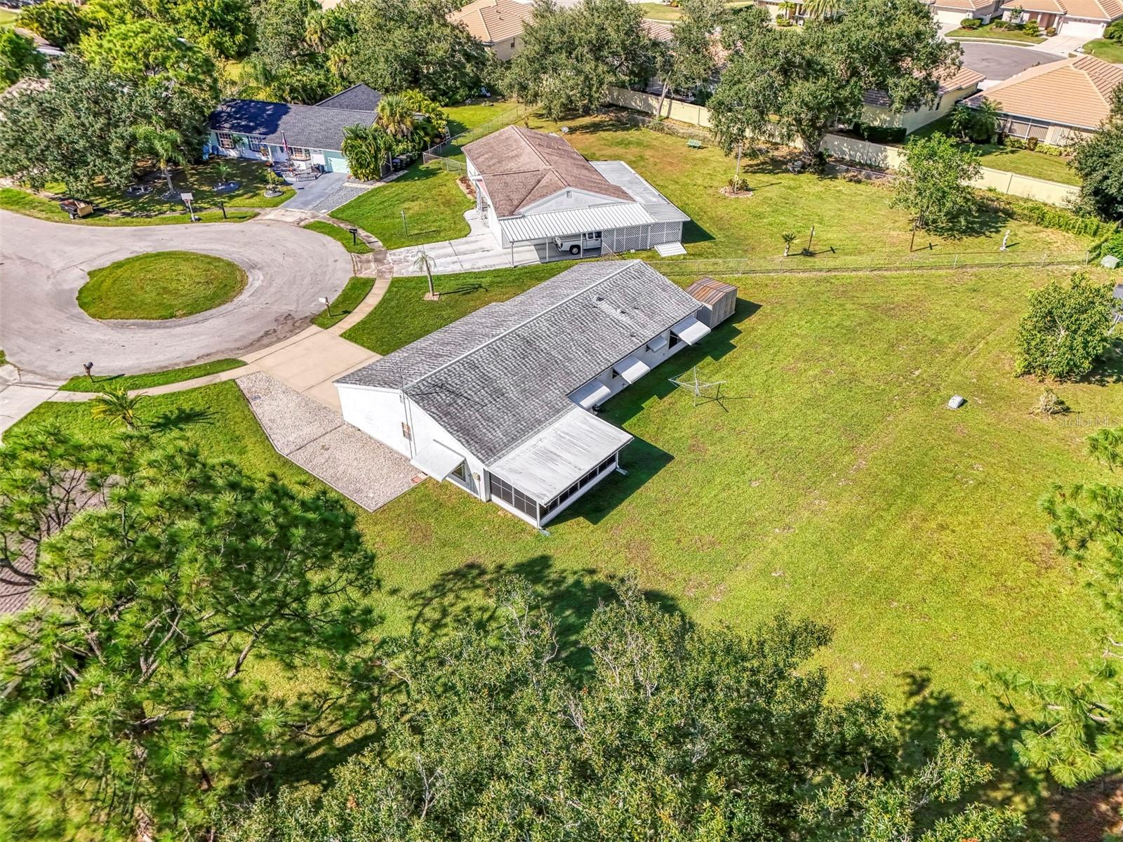 Image 48 of 65 For 6916 Roslyn Court