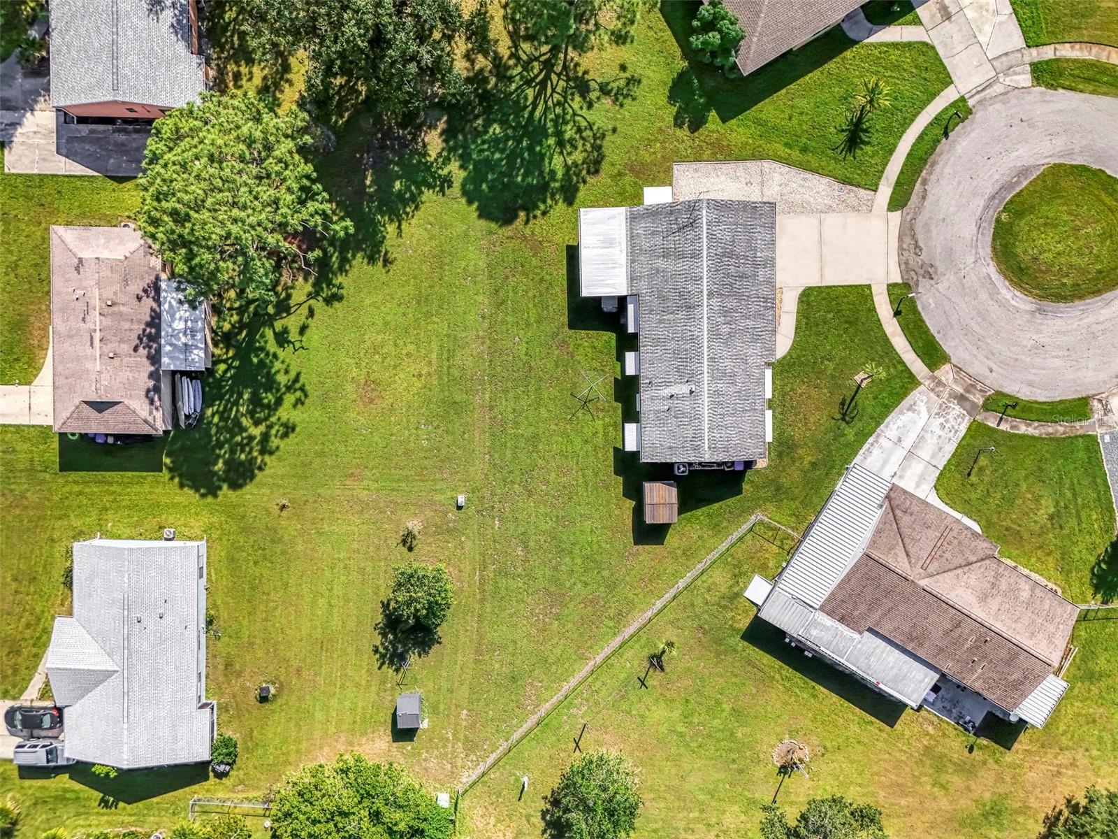 Image 49 of 65 For 6916 Roslyn Court