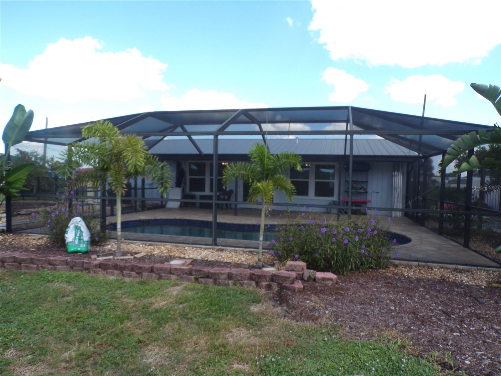 Image 17 of 44 For 18726 Countryman Avenue