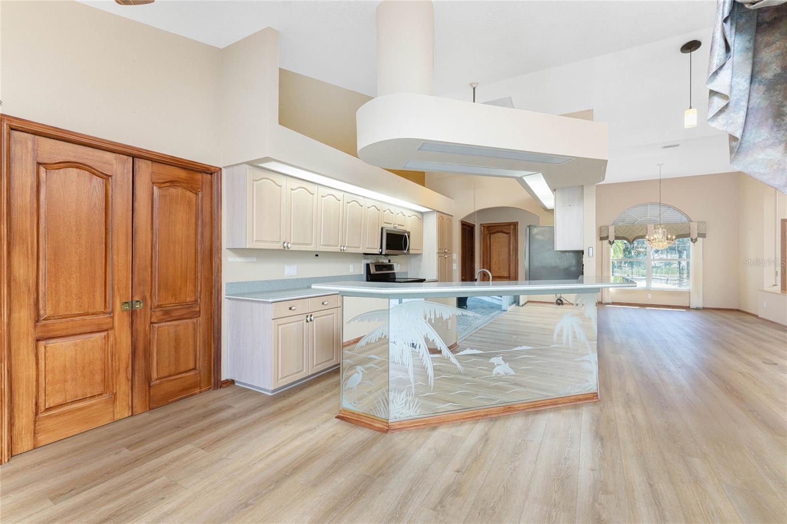 Image 20 of 82 For 112 Great Isaac Court