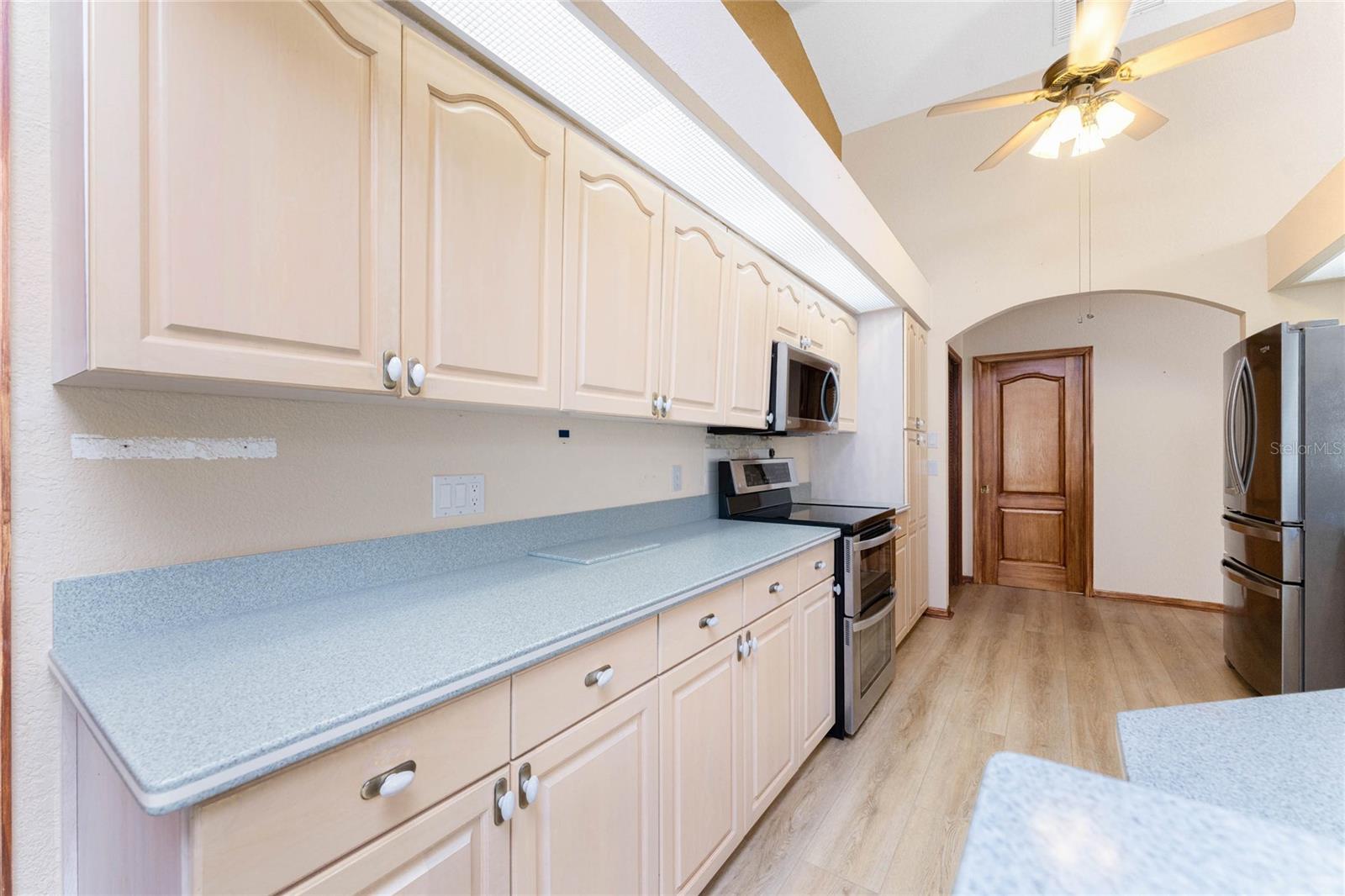 Image 21 of 82 For 112 Great Isaac Court