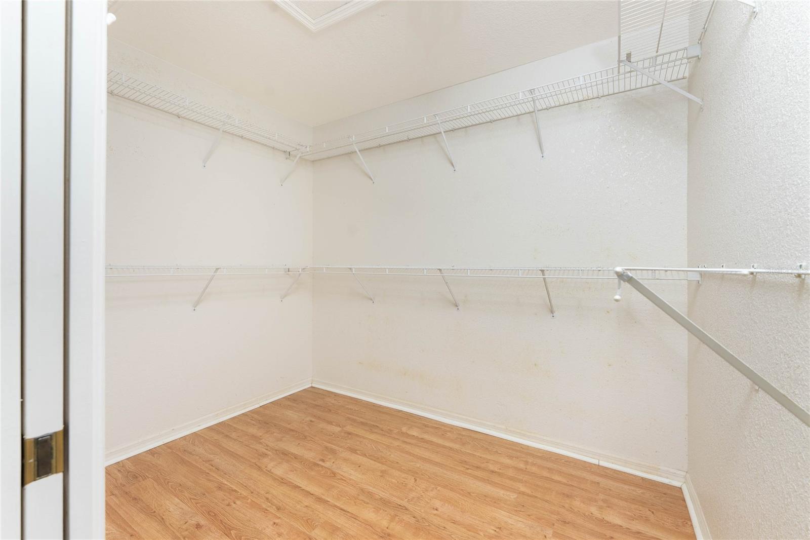 Image 29 of 82 For 112 Great Isaac Court