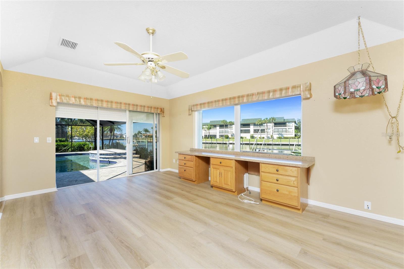 Image 36 of 82 For 112 Great Isaac Court