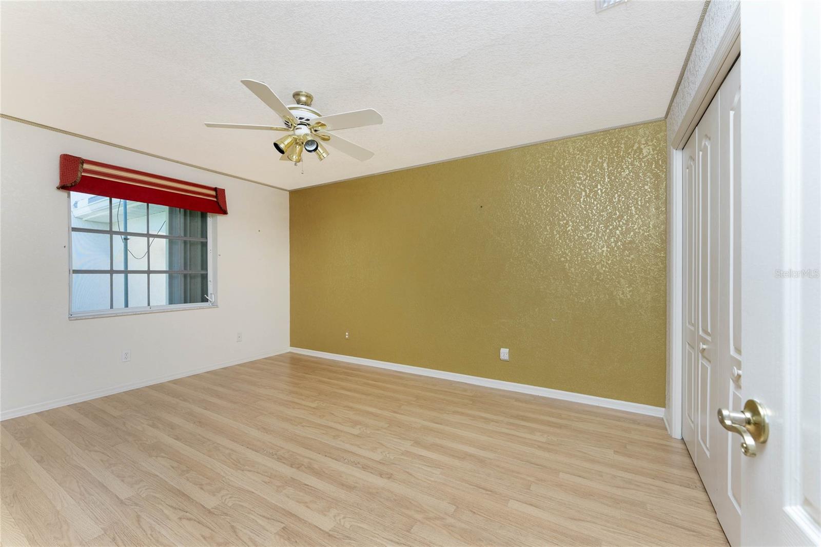 Image 40 of 82 For 112 Great Isaac Court