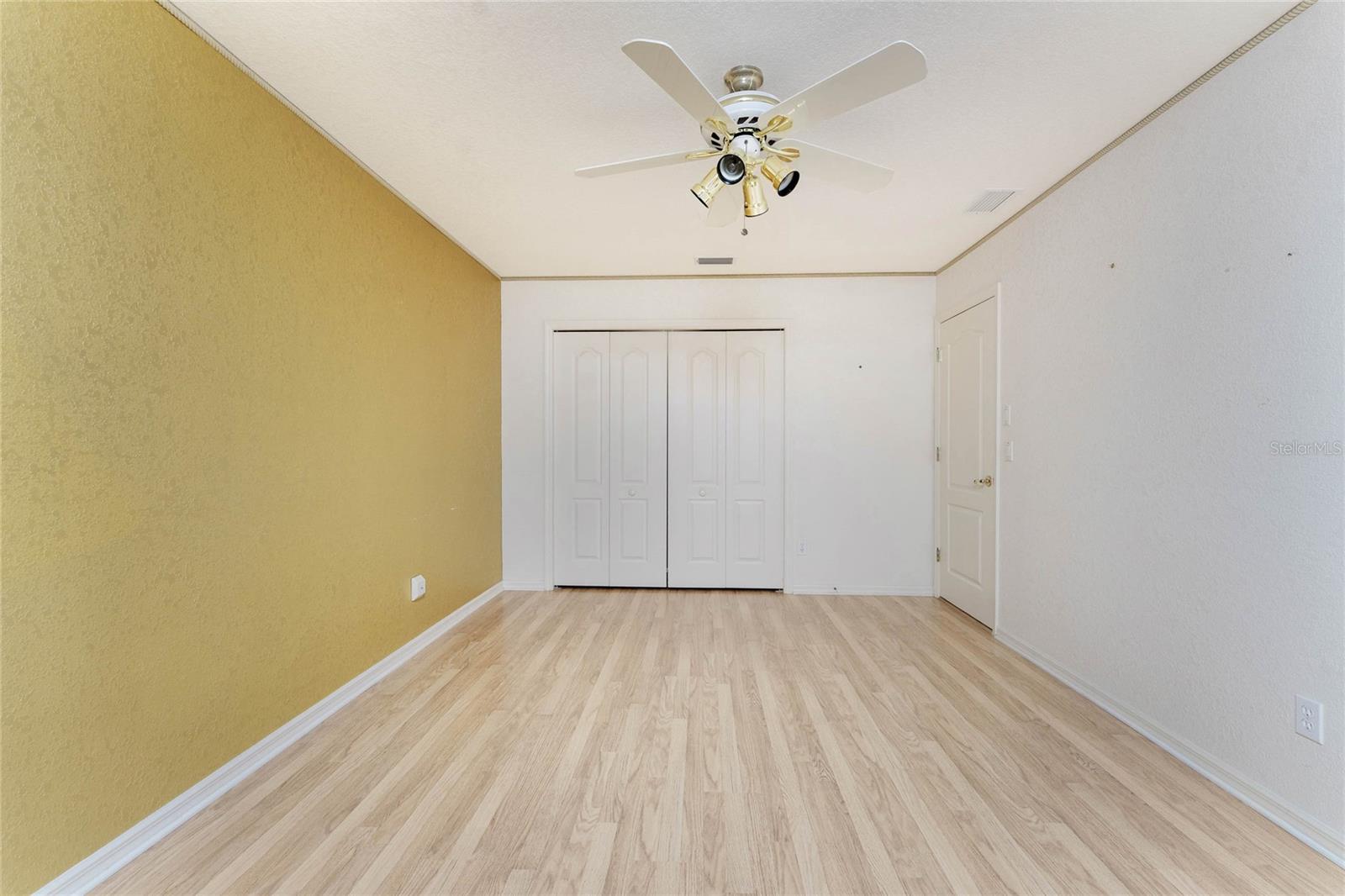 Image 42 of 82 For 112 Great Isaac Court