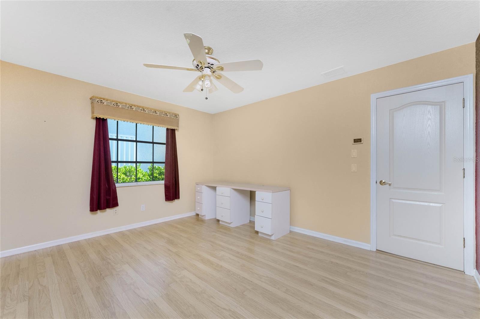 Image 45 of 82 For 112 Great Isaac Court