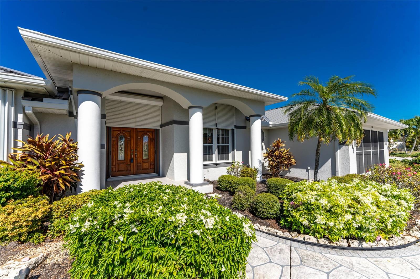 Image 6 of 82 For 112 Great Isaac Court