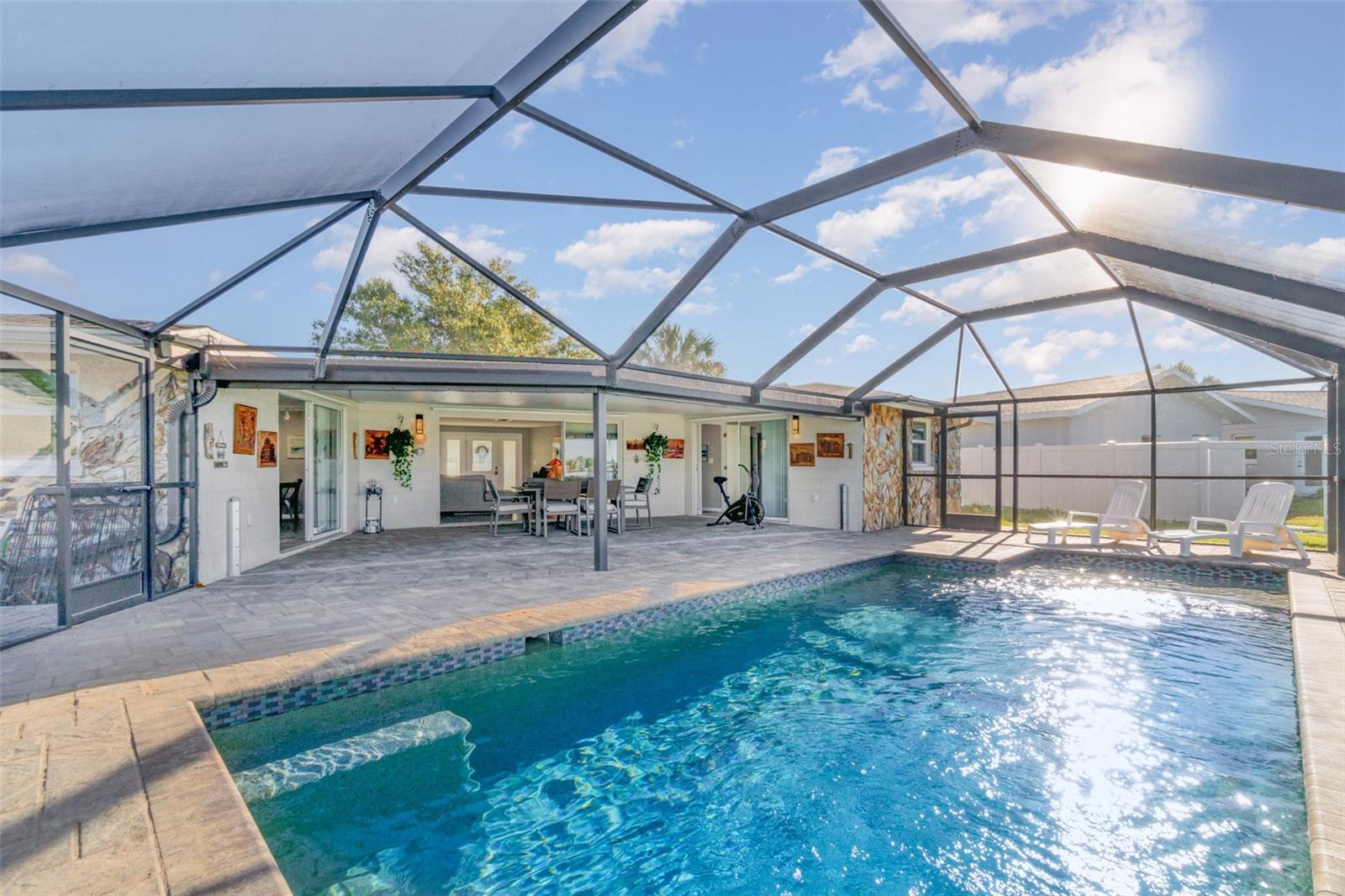 Image 26 of 38 For 3435 Pinetree Street