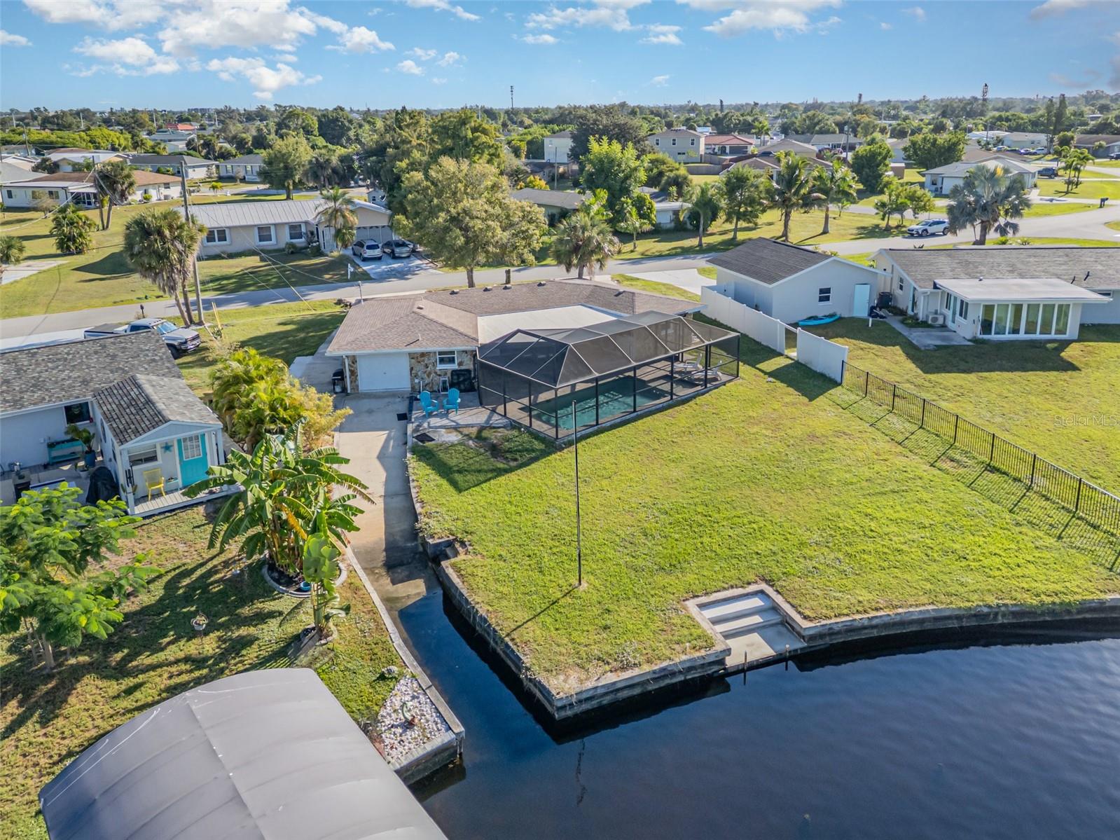 Image 35 of 38 For 3435 Pinetree Street