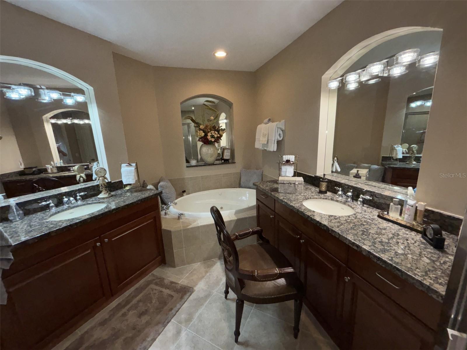 Image 17 of 46 For 89 Vivante Boulevard 205