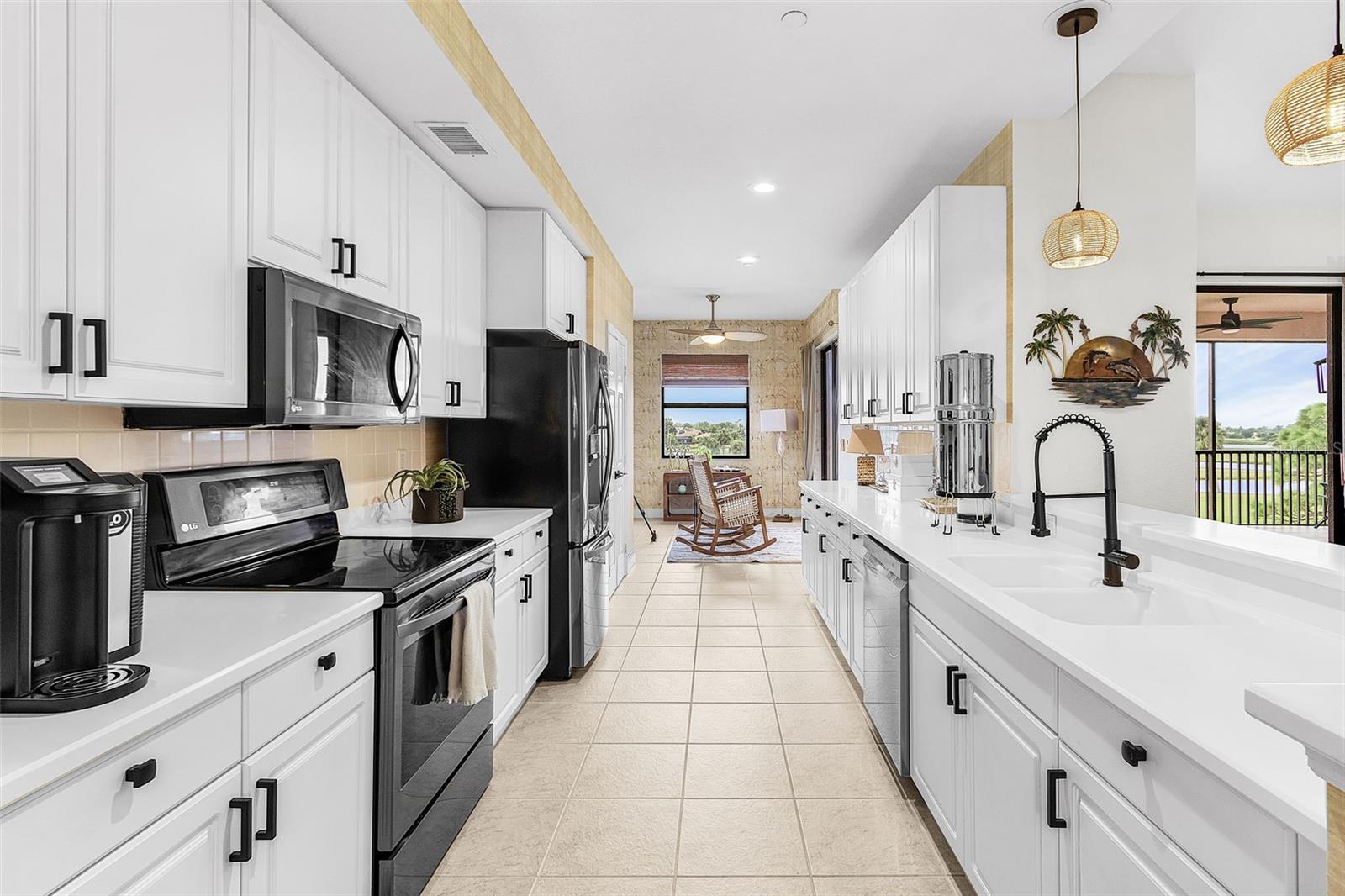 Image 14 of 56 For 24383 Baltic Avenue 203