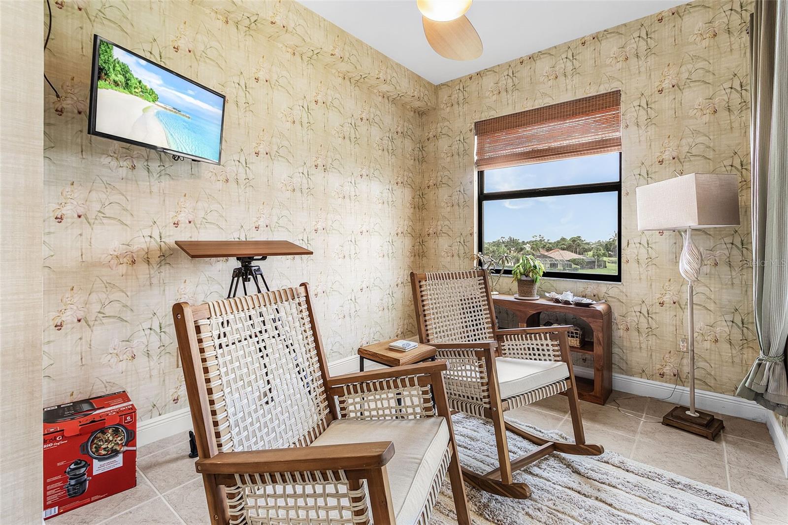 Image 15 of 56 For 24383 Baltic Avenue 203