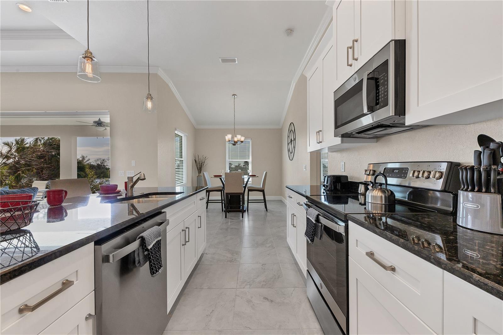 Image 10 of 24 For 13305 Longville Avenue