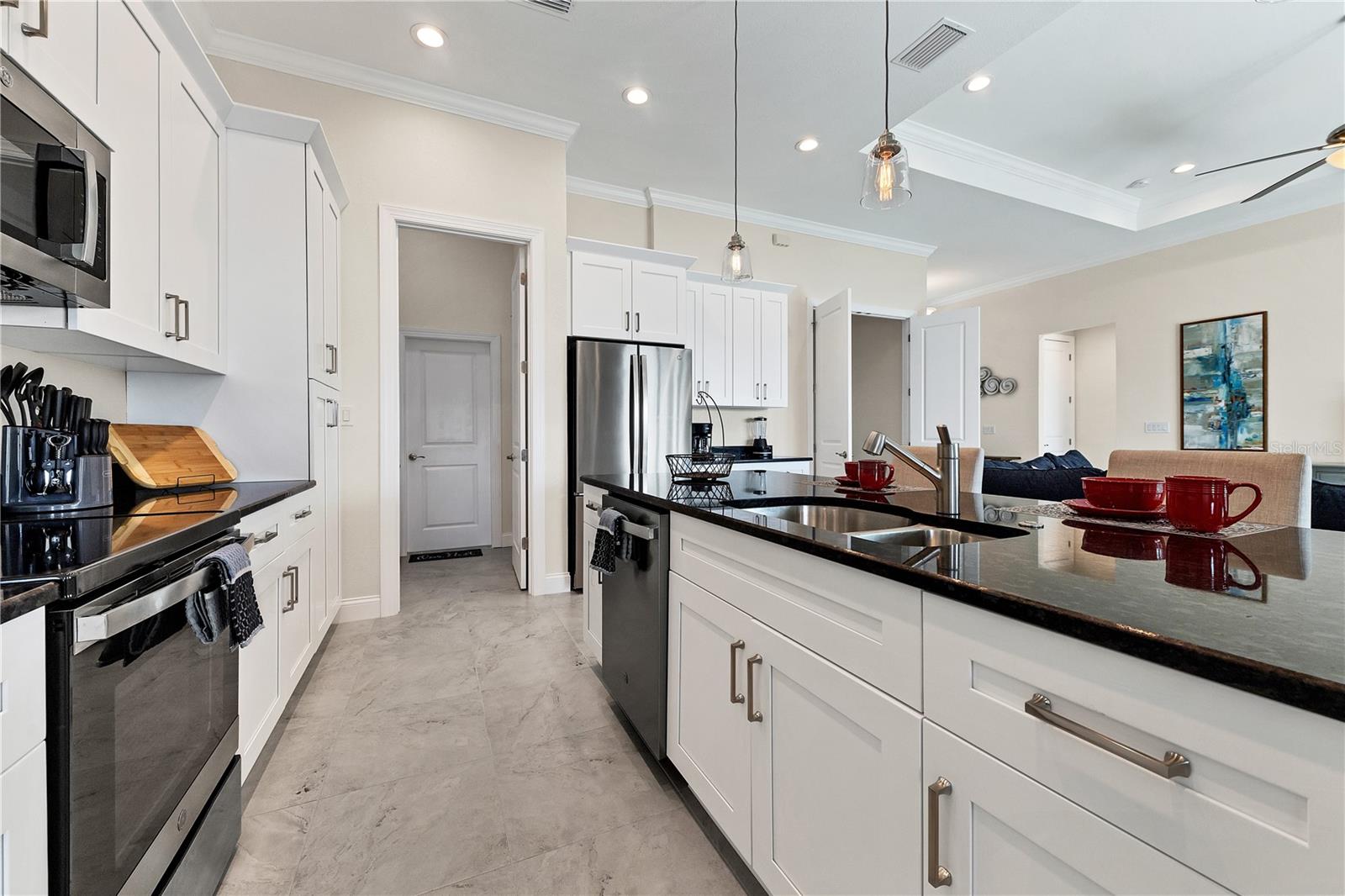 Image 12 of 24 For 13305 Longville Avenue