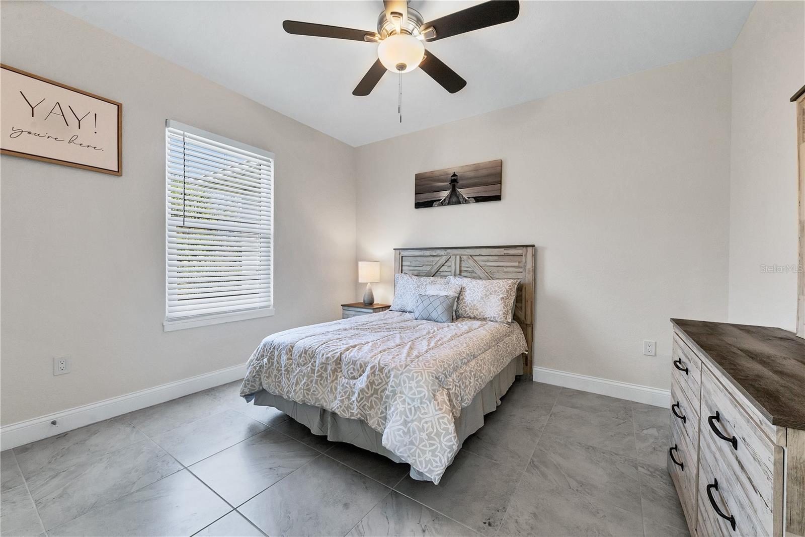 Image 19 of 24 For 13305 Longville Avenue