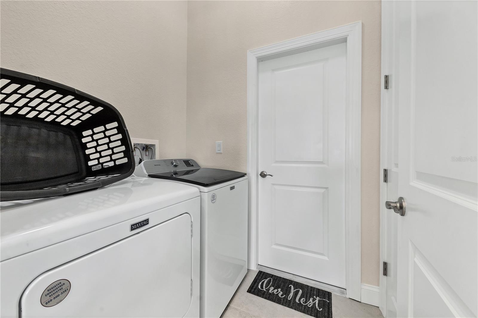 Image 21 of 24 For 13305 Longville Avenue