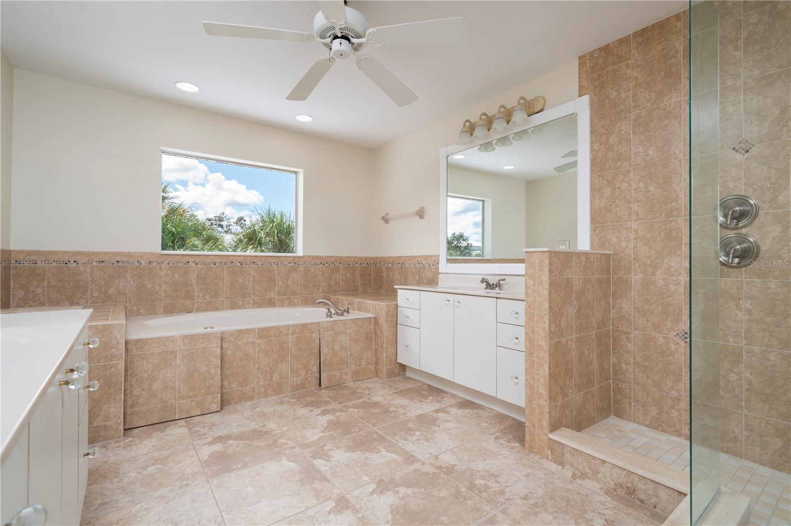 Image 10 of 79 For 521 Bobcat Court