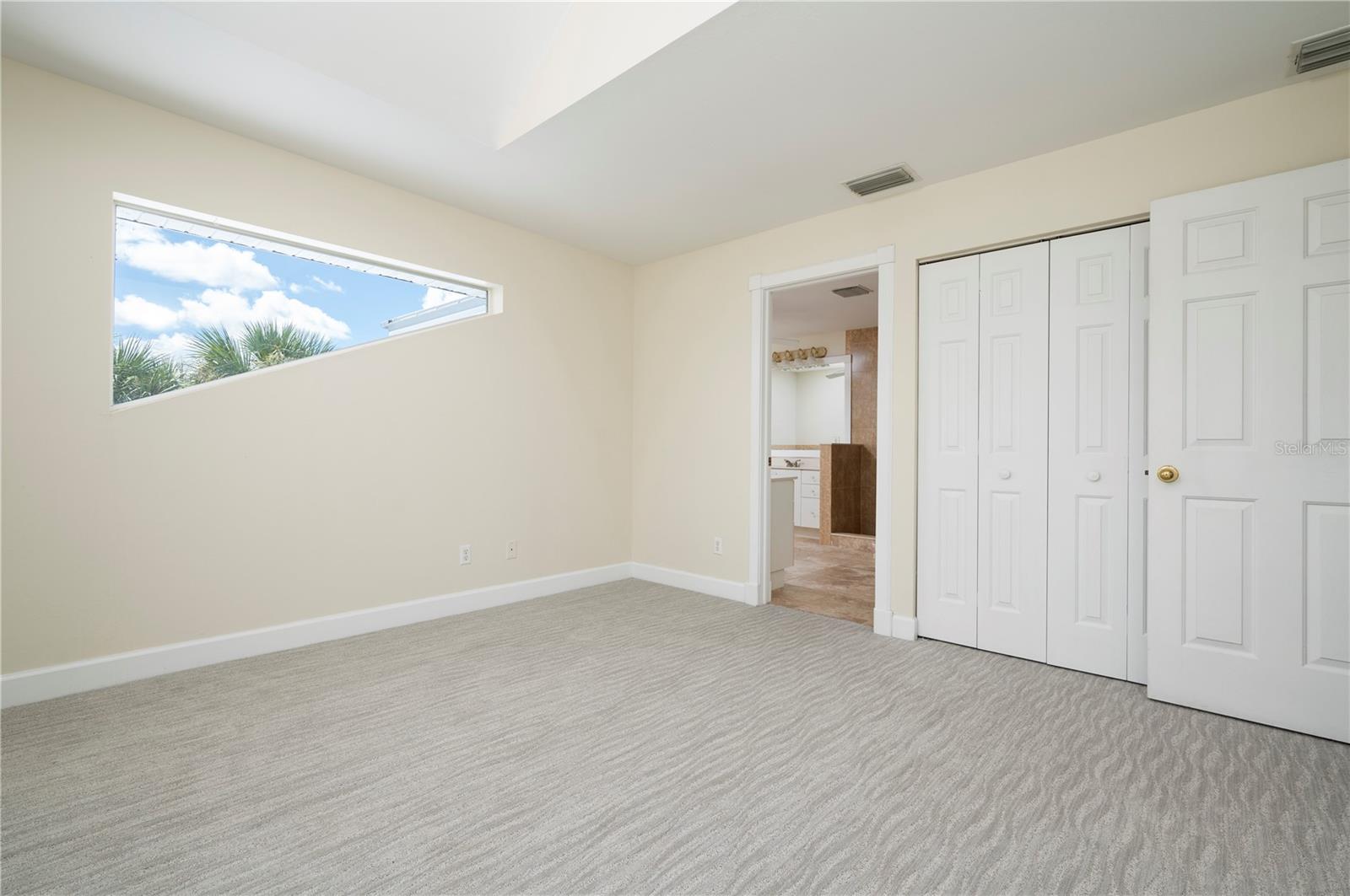 Image 39 of 79 For 521 Bobcat Court