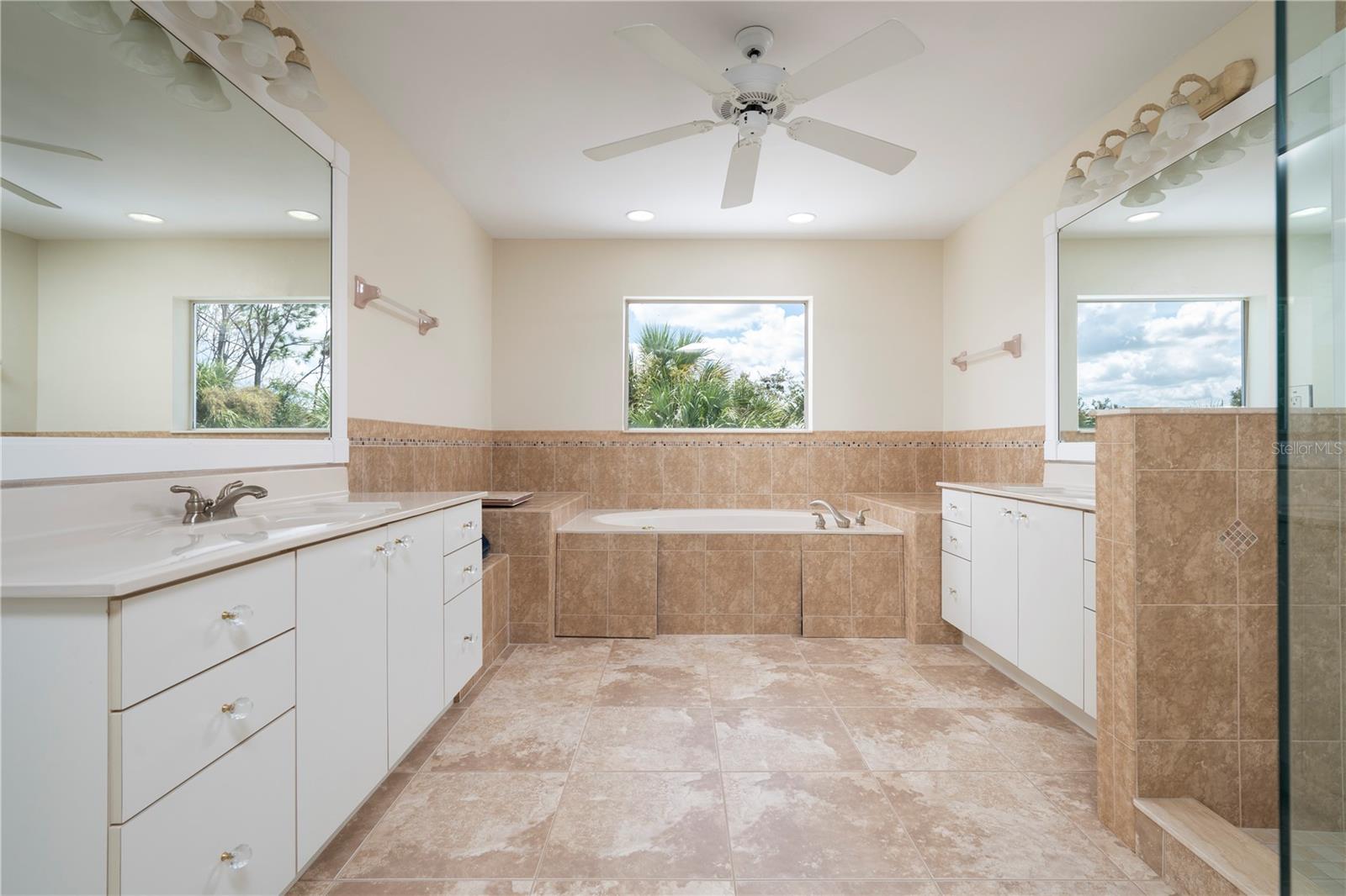 Image 42 of 79 For 521 Bobcat Court
