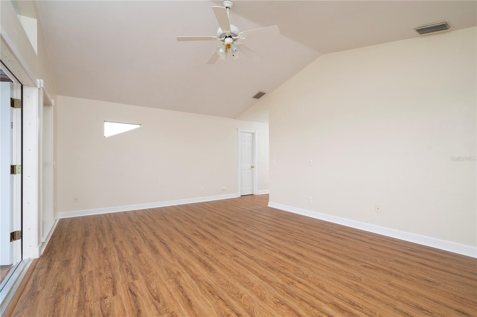 Image 45 of 79 For 521 Bobcat Court