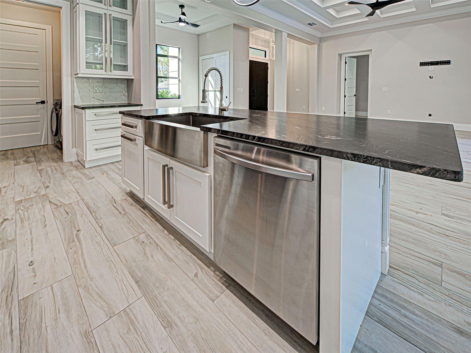 Image 34 of 65 For 3692 Shawnee Terrace