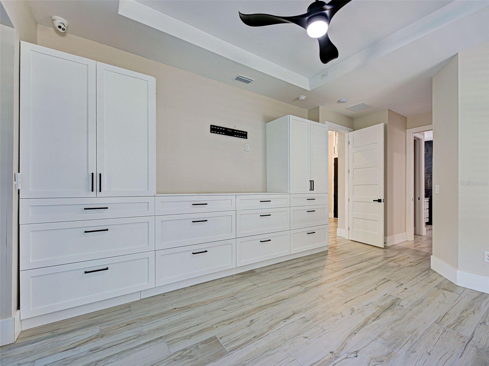 Image 46 of 65 For 3692 Shawnee Terrace