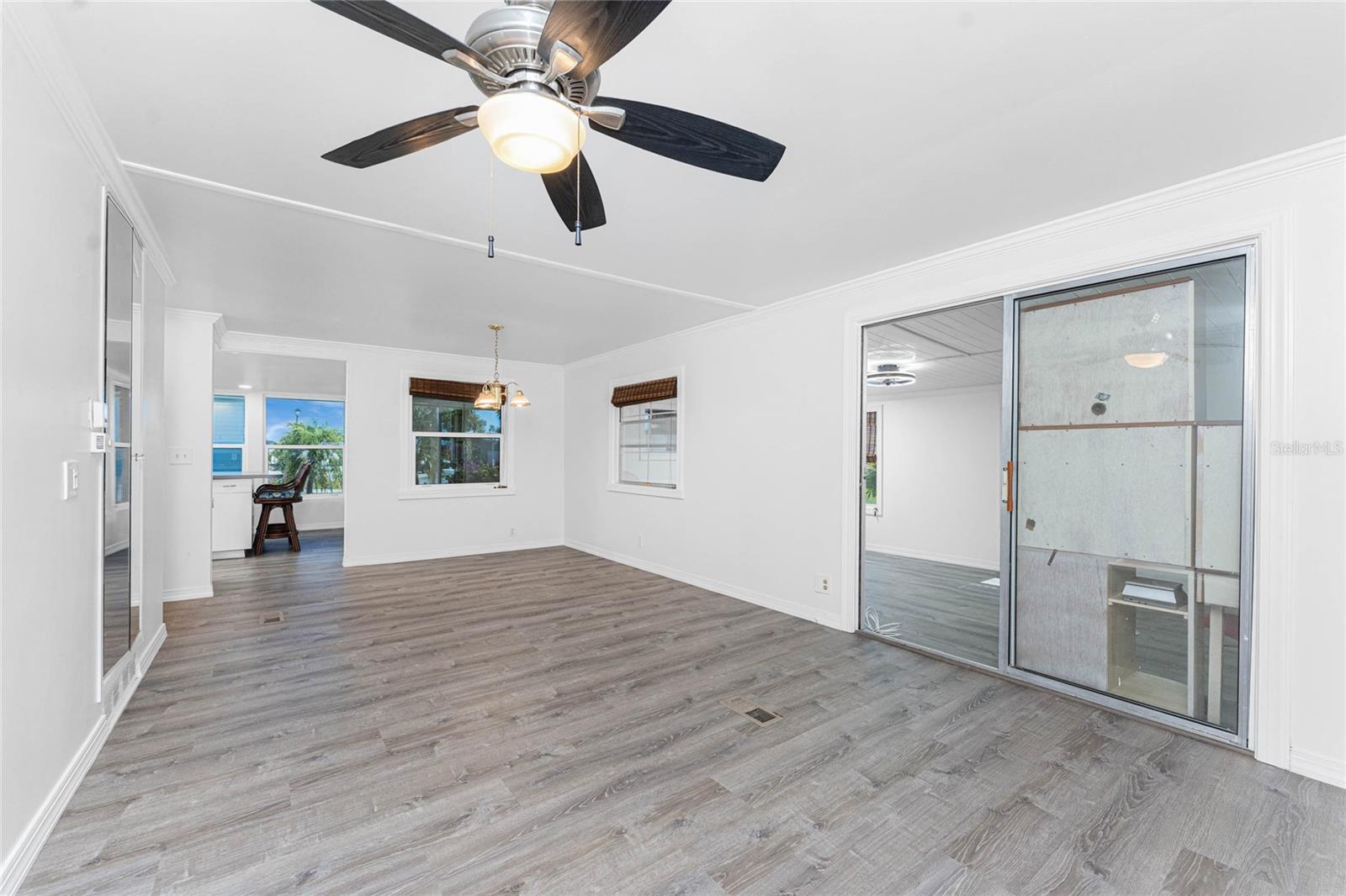 Image 16 of 54 For 7548 Ratan Circle