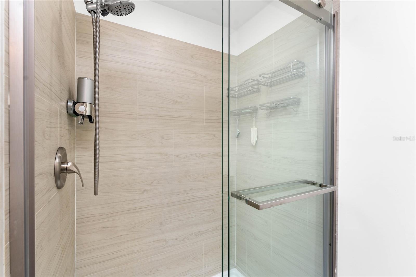 Image 24 of 54 For 7548 Ratan Circle