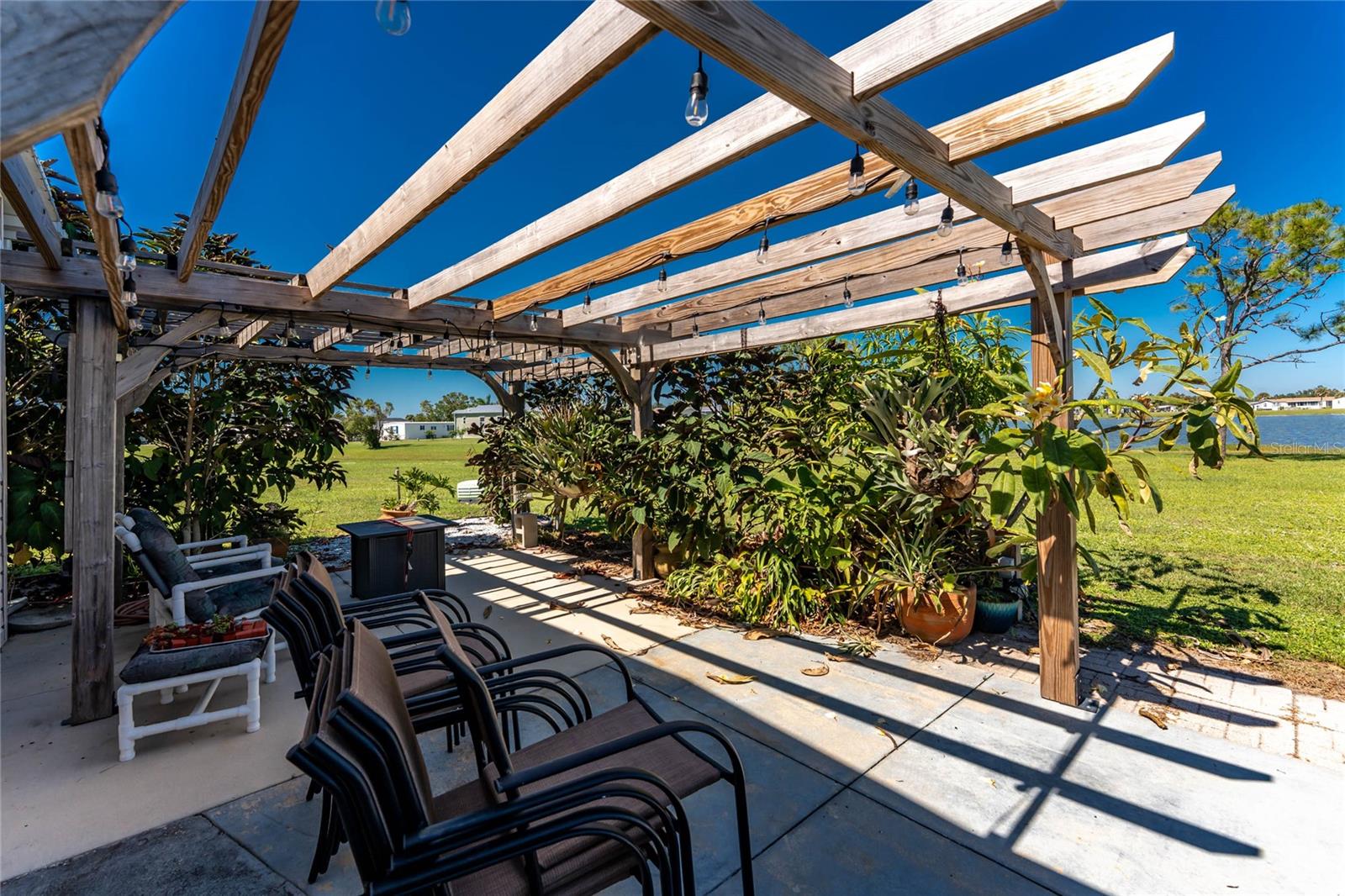 Image 30 of 54 For 7548 Ratan Circle