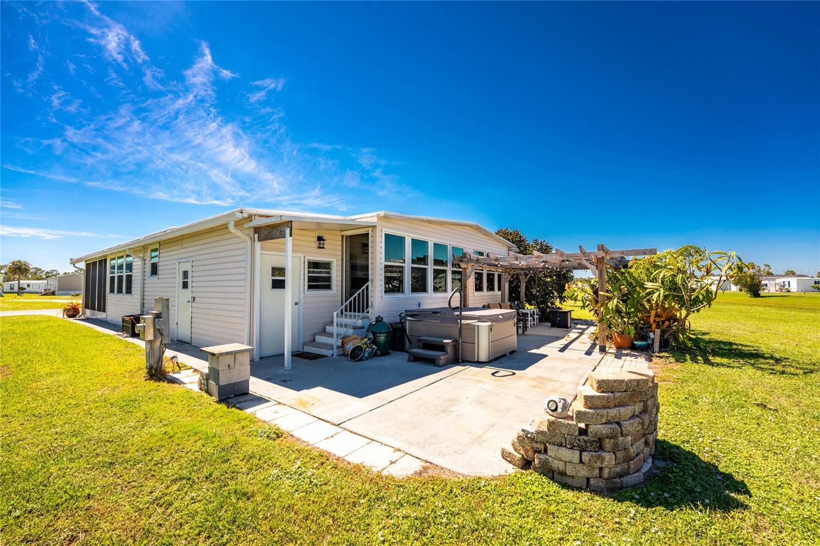 Image 33 of 54 For 7548 Ratan Circle