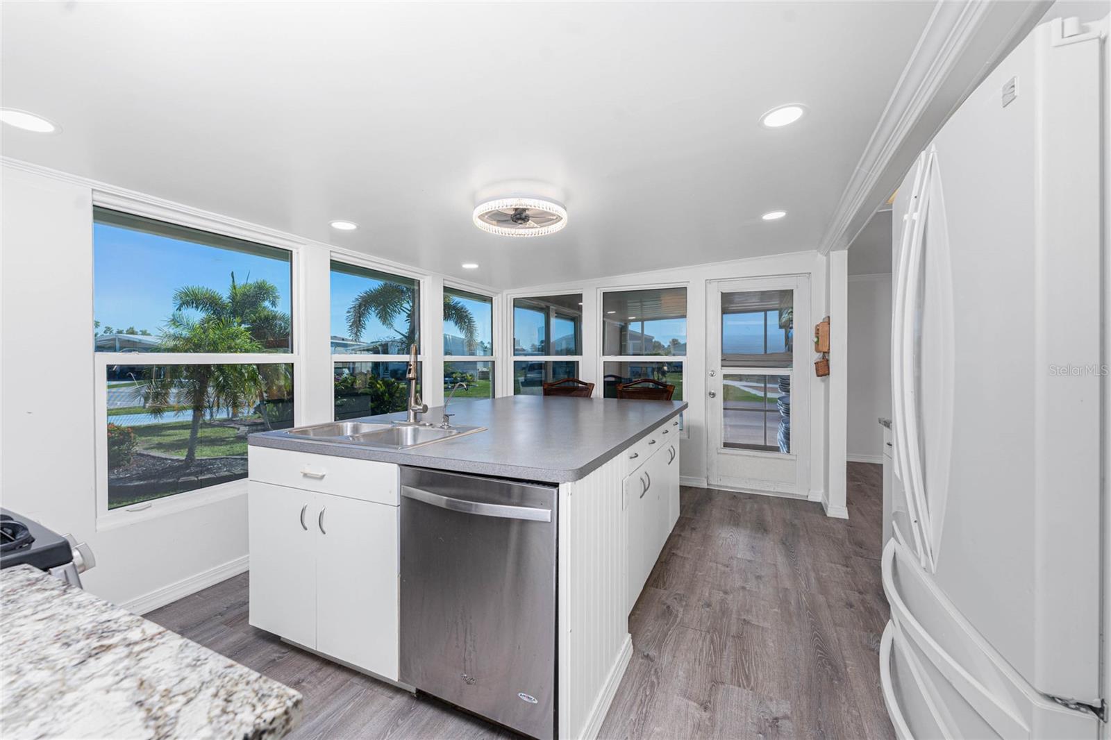 Image 8 of 54 For 7548 Ratan Circle