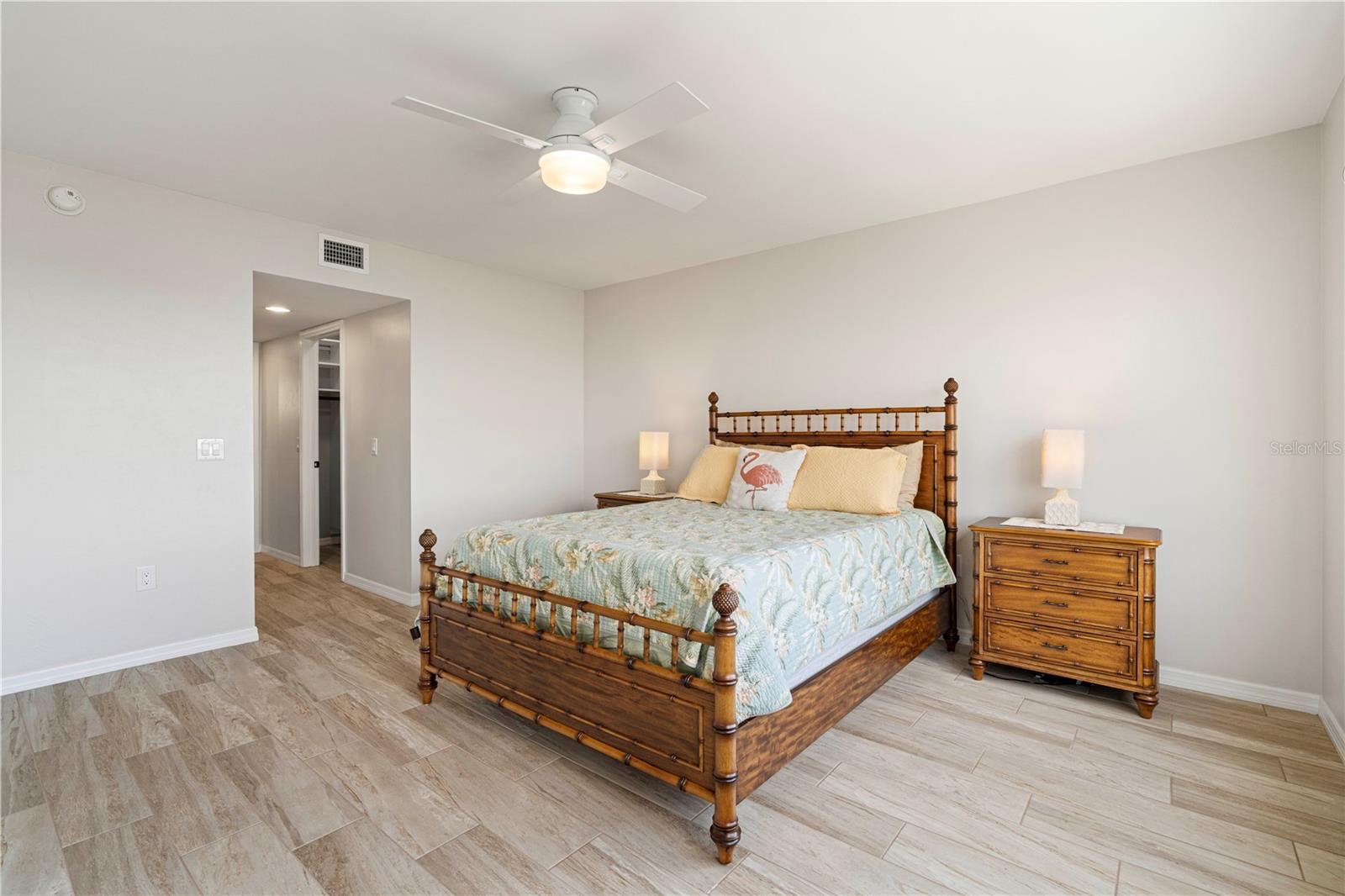Image 30 of 58 For 101 Marion Court 225