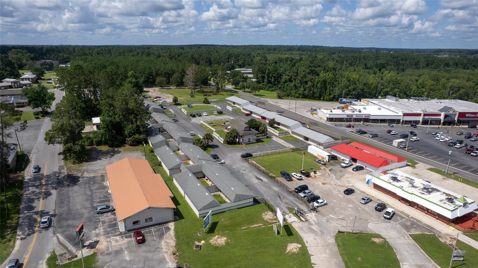 Image 10 of 81 For 649 Base Street