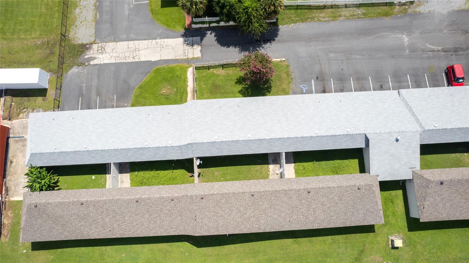 Image 14 of 81 For 649 Base Street