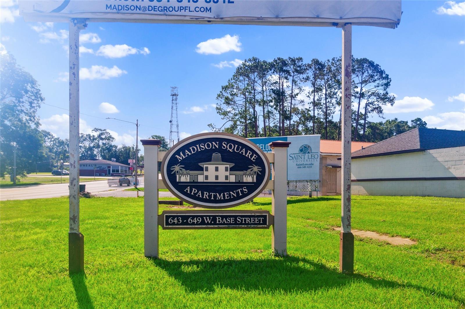 Image 2 of 81 For 649 Base Street