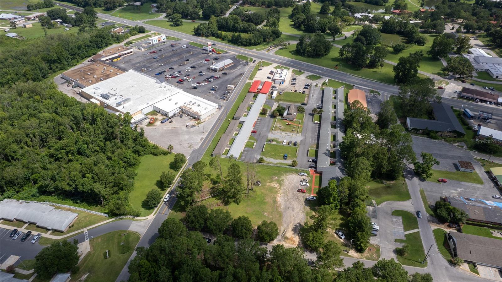 Image 3 of 81 For 649 Base Street