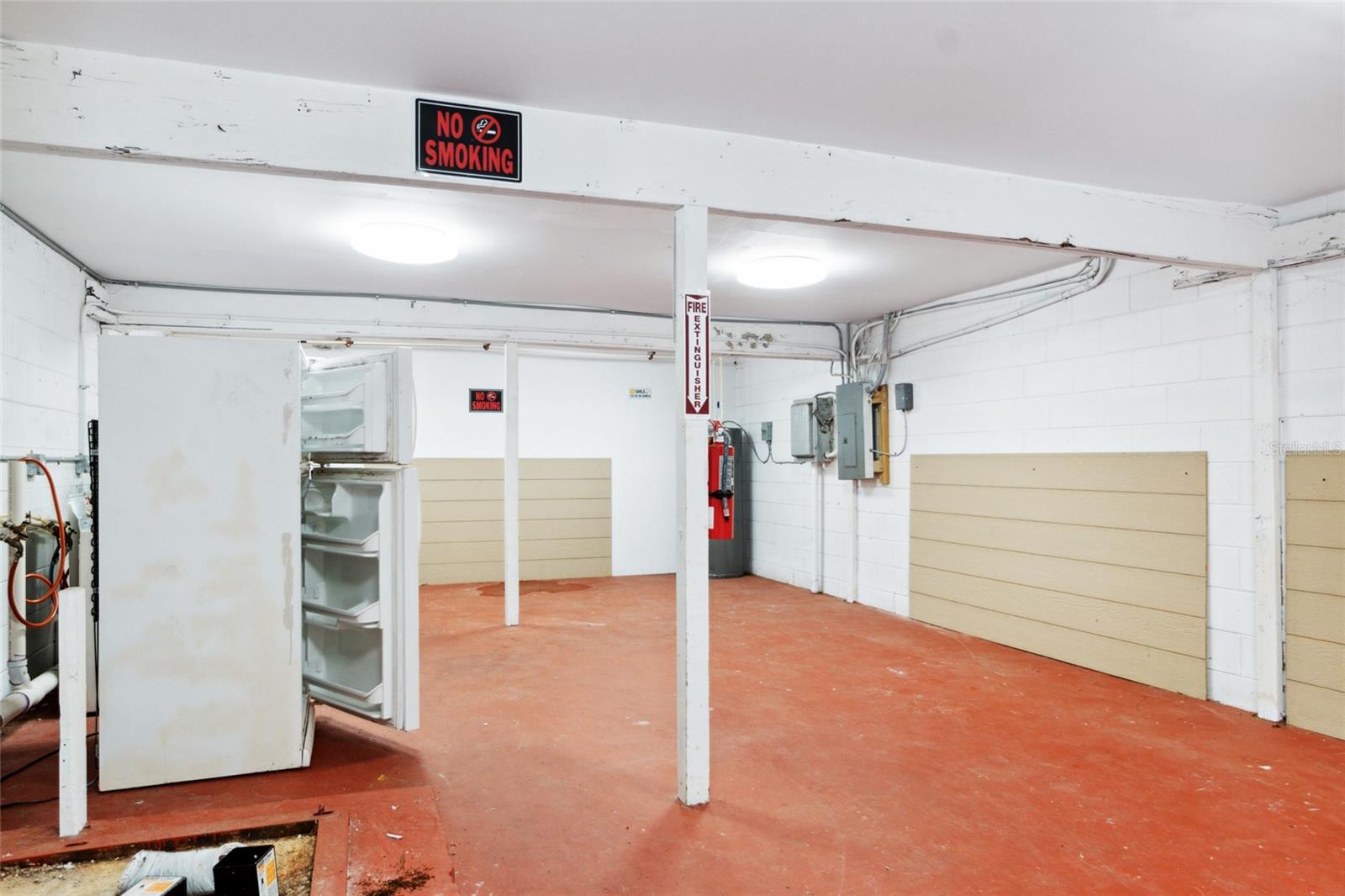 Image 30 of 81 For 649 Base Street