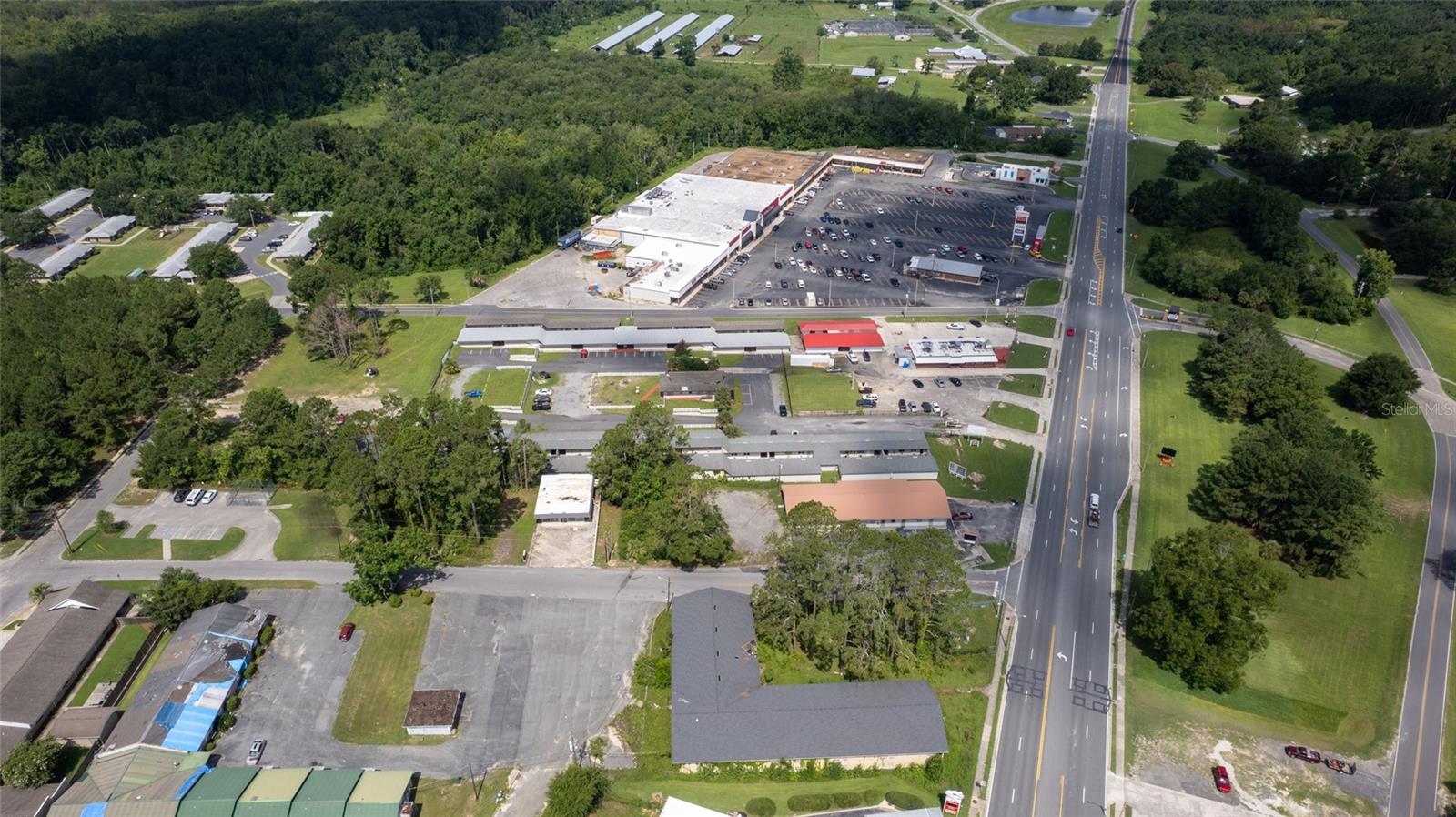 Image 6 of 81 For 649 Base Street