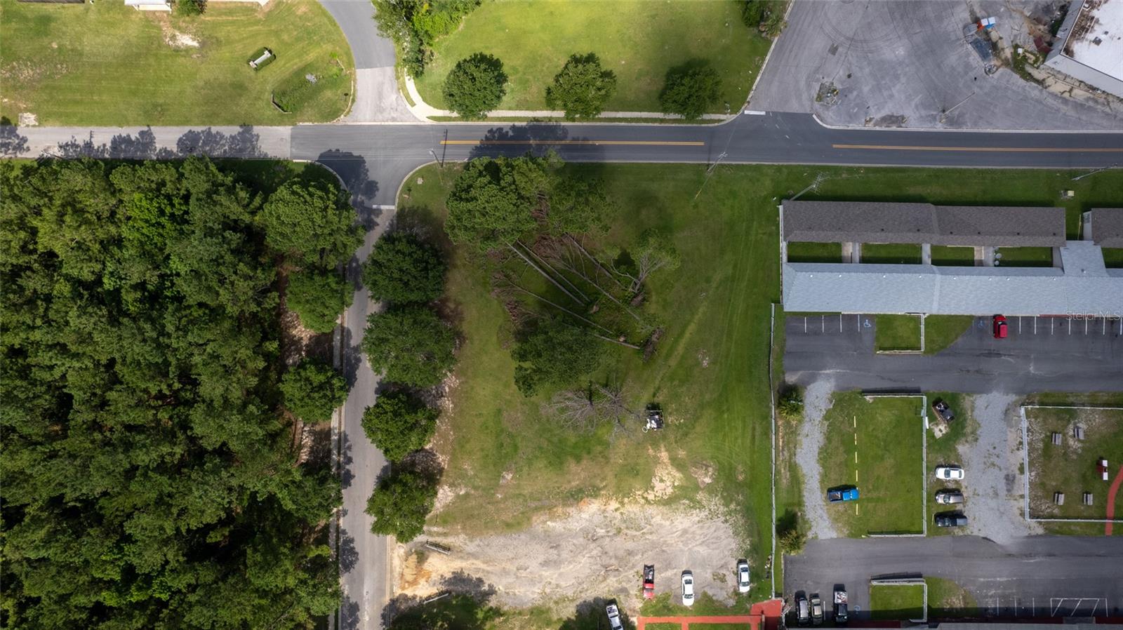 Image 9 of 81 For 649 Base Street