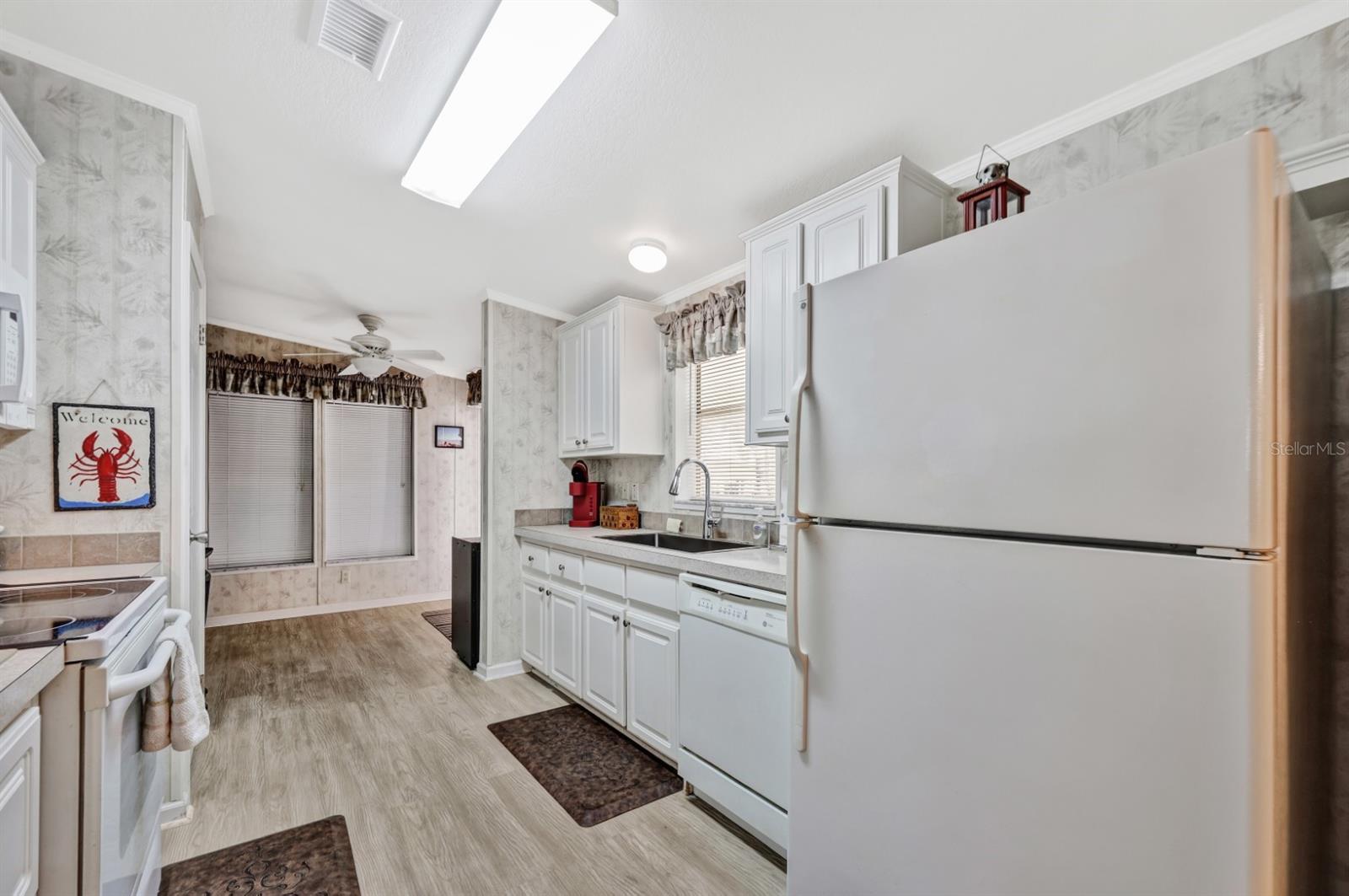 Image 20 of 38 For 1000 Kings Highway 476